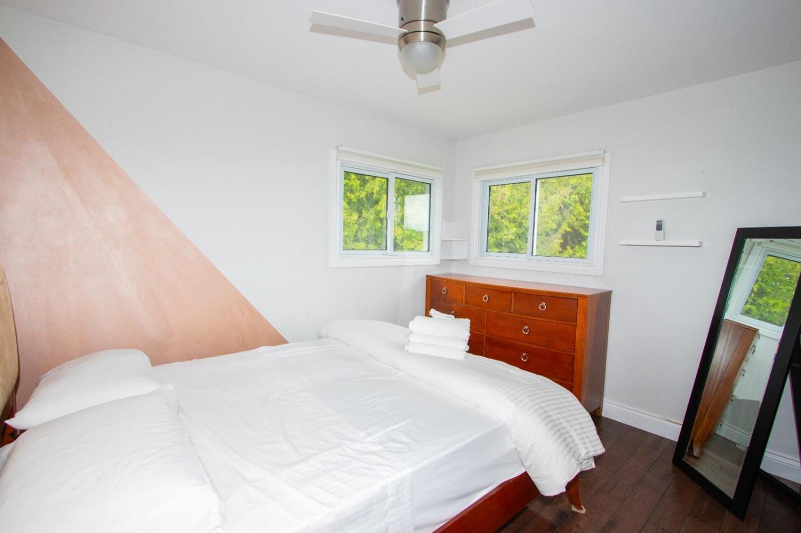 Deer Run Cottage- Golf Course Cottage คาวาร์ธาเลคส์ ภายนอก รูปภาพ